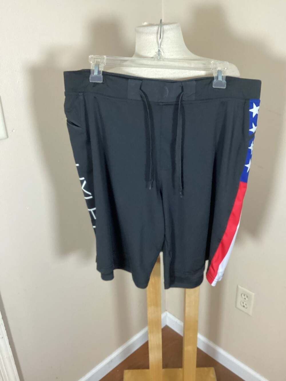 HYLETE Vertex Training Shorts American Flag Stars & Stripes Black XL Above Knee